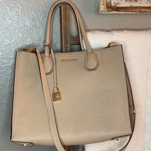 Michael Kors Mercer Cream/Beige tote bag with gold tone hardware and duster bag.